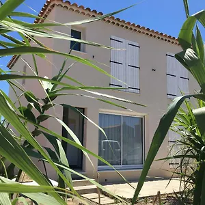 https://en-camargue.fr-provencehotel.com